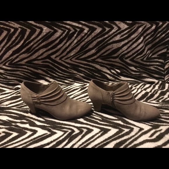 X•Appeal Booties - Picture 1 of 3